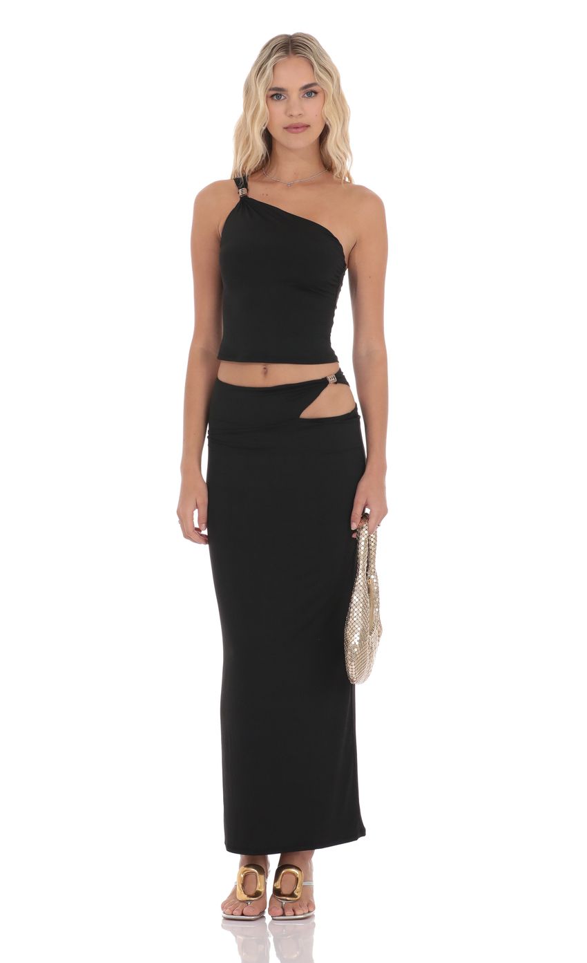 Picture One Shoulder Embellished Top in Black. Source: https://media-img.lucyinthesky.com/data/product-media/850xAUTO/75506efe-9eec-4b04-9622-8be51d410aa5.jpg