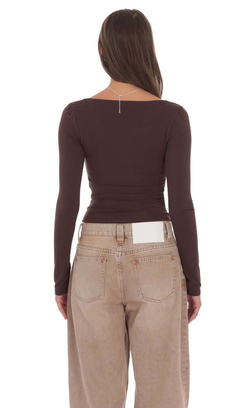 Изображение товара для Топ с драпированным воротом и длинными рукавами