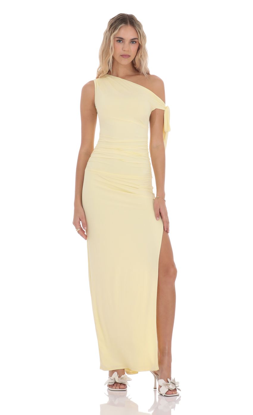 Picture Off Shoulder Tie Strap Maxi Dress in Yellow. Source: https://media-img.lucyinthesky.com/data/product-media/850xAUTO/776e98c2-0807-457a-b376-1b1070011c96.jpg