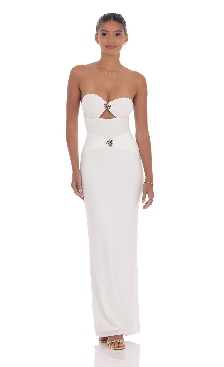 Picture Golden Rose Cutout Maxi Dress in White. Source: https://media-img.lucyinthesky.com/data/product-media/850xAUTO/7c7cbfc8-2d80-4b91-9e73-d498b69d4b44.jpg
