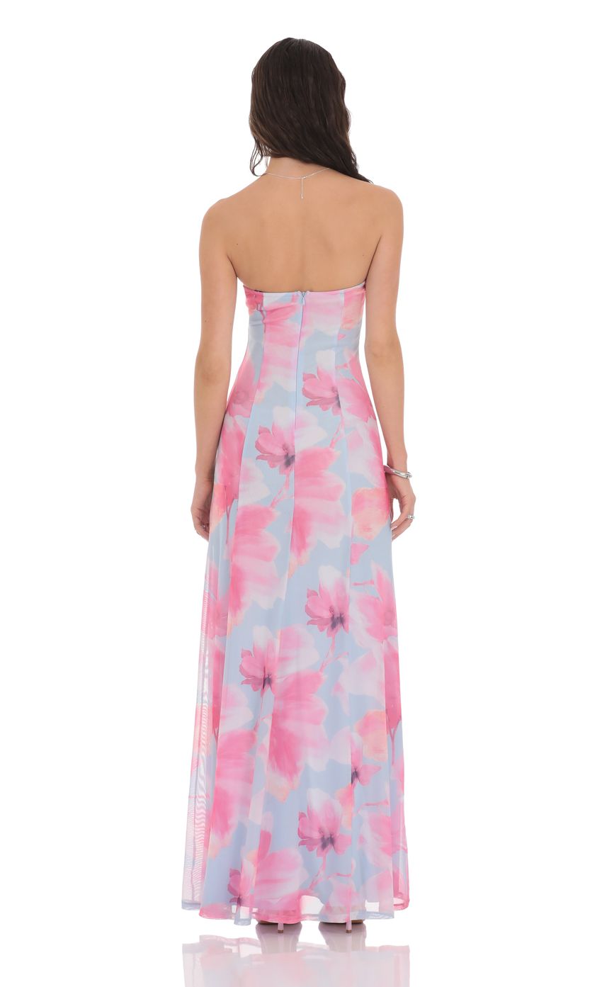 Picture Floral Mesh Strapless Dress in Light Blue. Source: https://media-img.lucyinthesky.com/data/product-media/850xAUTO/9f91b533-a91f-4213-bb70-30ca263cc650.jpg