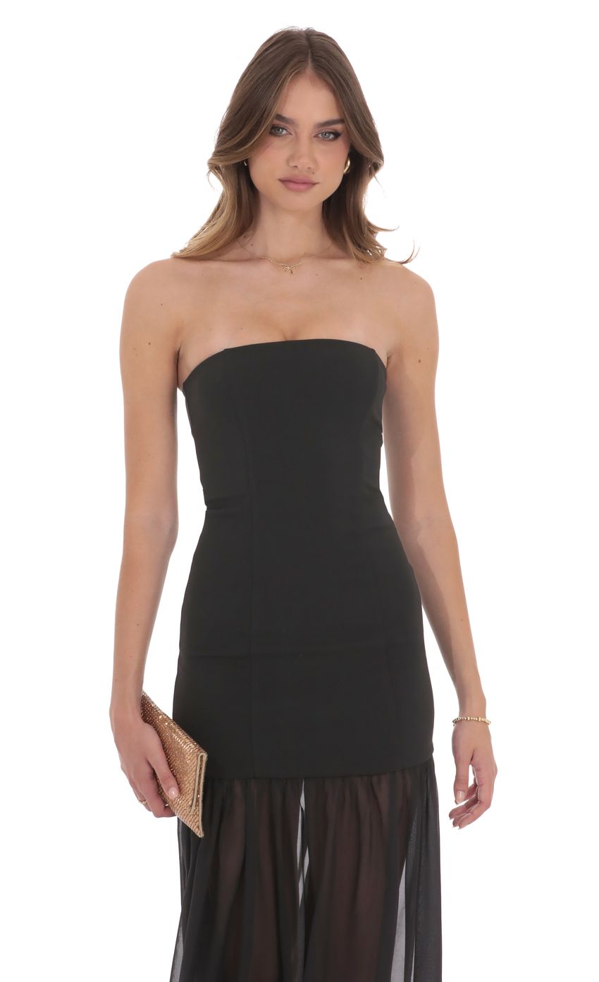 Picture Strapless Chiffon Drop Skirt Maxi Dress in Black. Source: https://media-img.lucyinthesky.com/data/product-media/850xAUTO/a050c551-d8e6-4675-a05c-5c8a0d6a5155.jpg