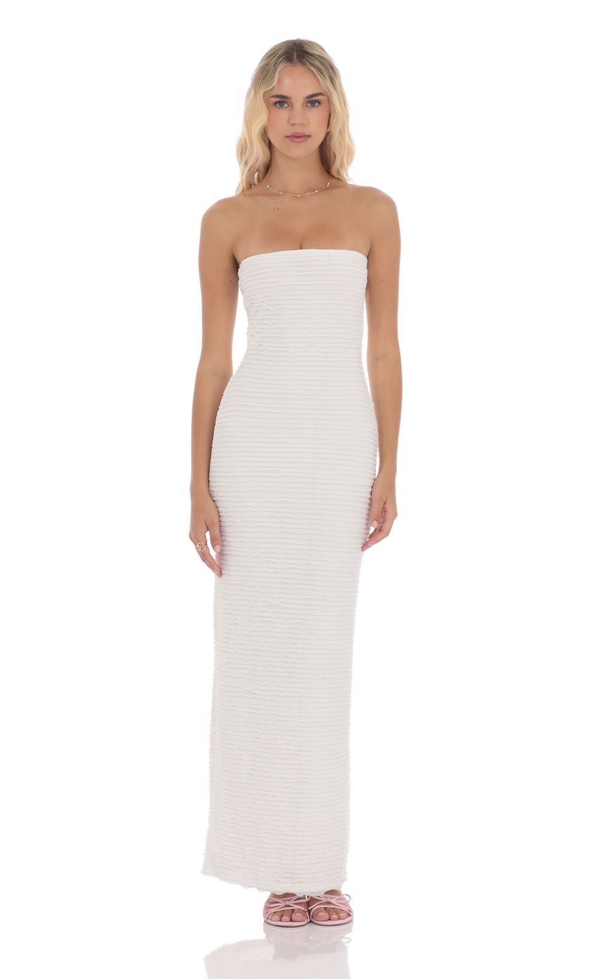 Picture Strapless Ruffle Maxi Dress in White. Source: https://media-img.lucyinthesky.com/data/product-media/850xAUTO/a8a50a3f-e264-46c3-ab11-1452404e9120.jpg