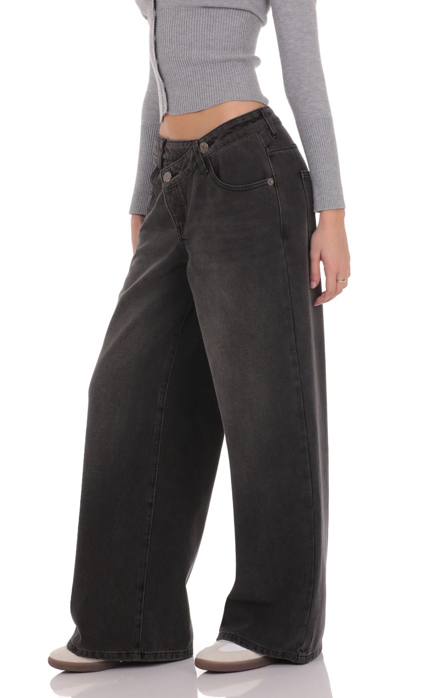 Product image for Crossover Baggy Jeans in Faded Black