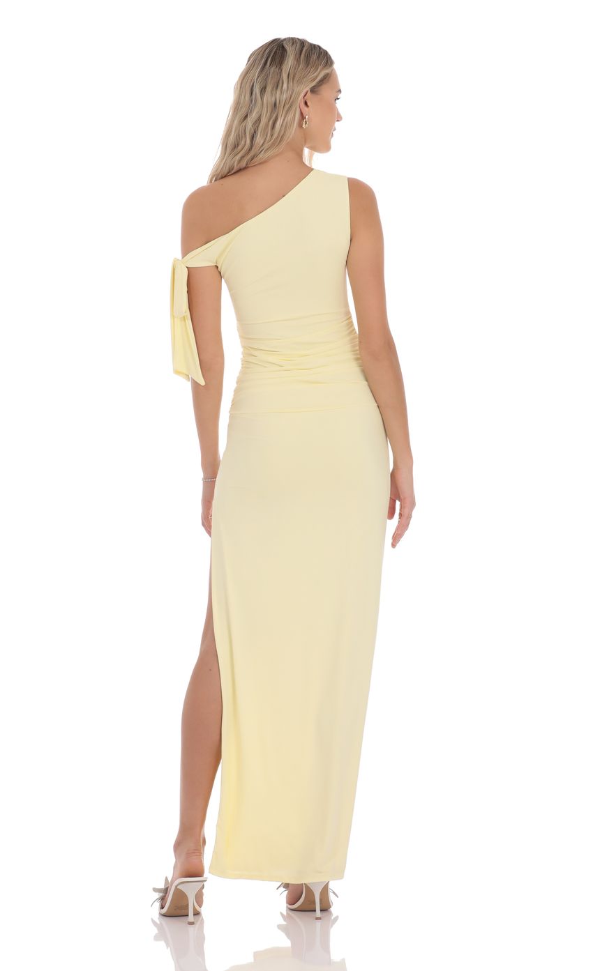 Picture Off Shoulder Tie Strap Maxi Dress in Yellow. Source: https://media-img.lucyinthesky.com/data/product-media/850xAUTO/b6905218-95f1-49d2-b05f-23dfa73f37e7.jpg
