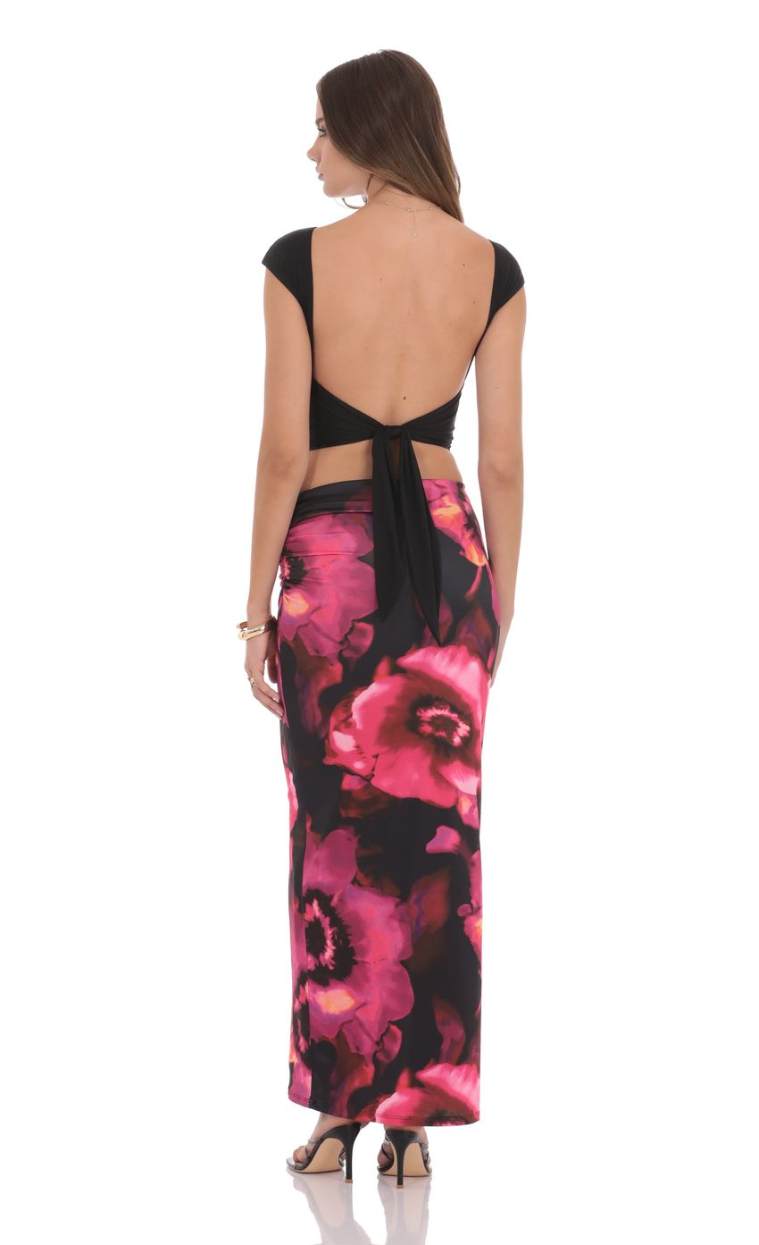 Picture Floral Maxi Skirt in Pink. Source: https://media-img.lucyinthesky.com/data/product-media/850xAUTO/e024f128-f50b-4f41-a3b8-4c07b2484456.jpg