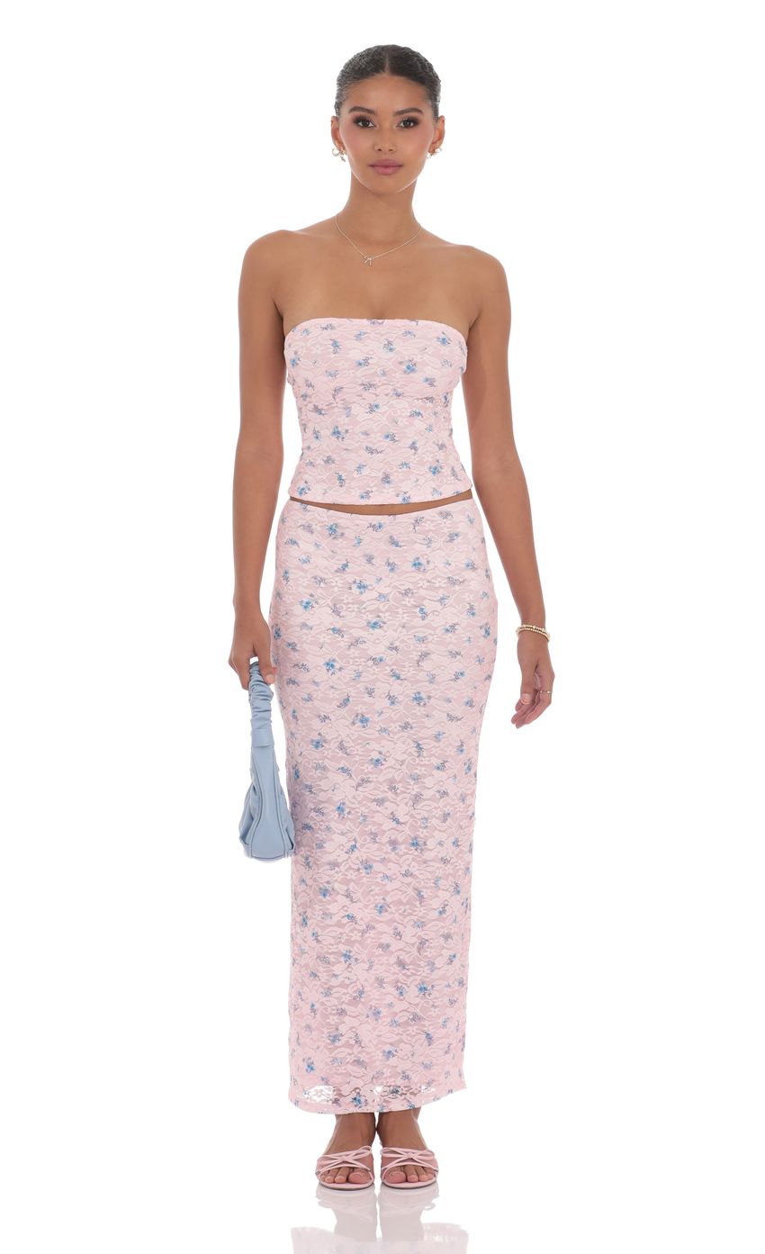 Picture Strapless Floral Lace Two Piece Set in Pink. Source: https://media-img.lucyinthesky.com/data/product-media/850xAUTO/e7cc1a14-6332-4269-a273-1c5bf732efc5.jpg