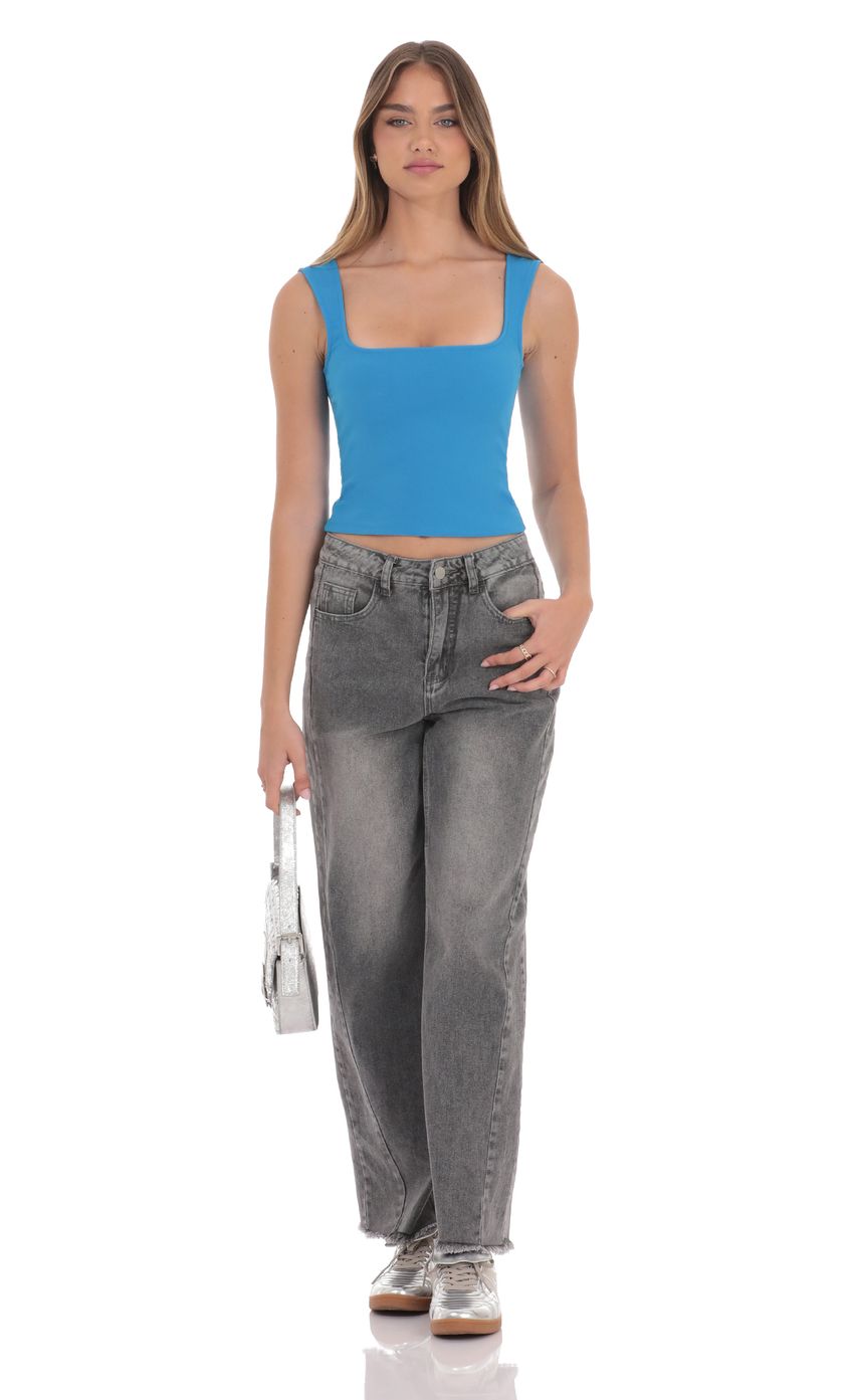 Picture Scoop Tank Top in Aqua Blue. Source: https://media-img.lucyinthesky.com/data/product-media/850xAUTO/ed82a05f-51de-4289-8e10-6d5015a69bb4.jpg