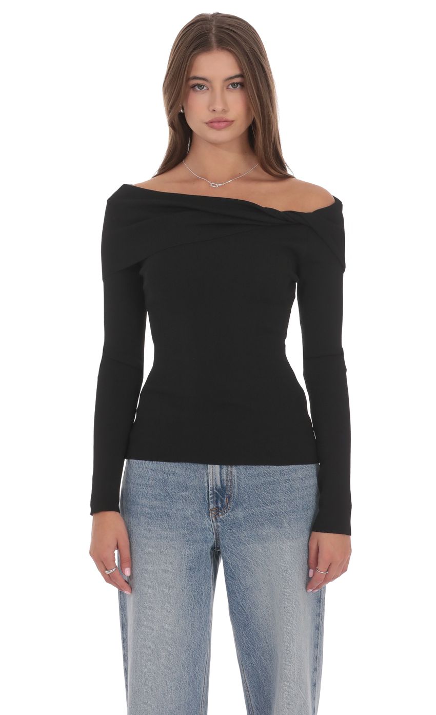 Изображение товара для Джемпер с асимметричным вырезом в черном цвете