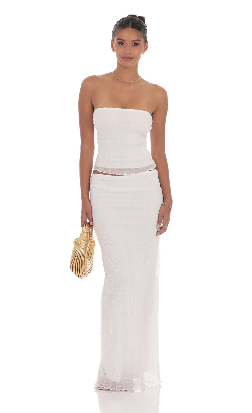 Picture Textured Tube Two Piece Set in White. Source: https://media-img.lucyinthesky.com/data/product-media/850xAUTO/f079237d-ddac-474c-982e-271b384eb098.jpg