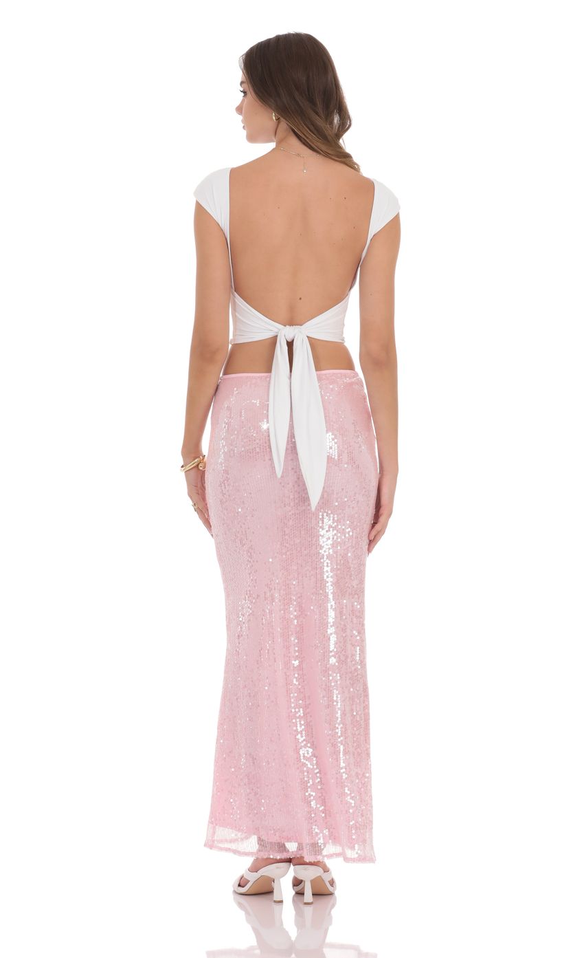 Picture Sequin Maxi Skirt in Pink. Source: https://media-img.lucyinthesky.com/data/product-media/850xAUTO/fdb5c7d7-3f36-42c5-afc0-788b2380b622.jpg